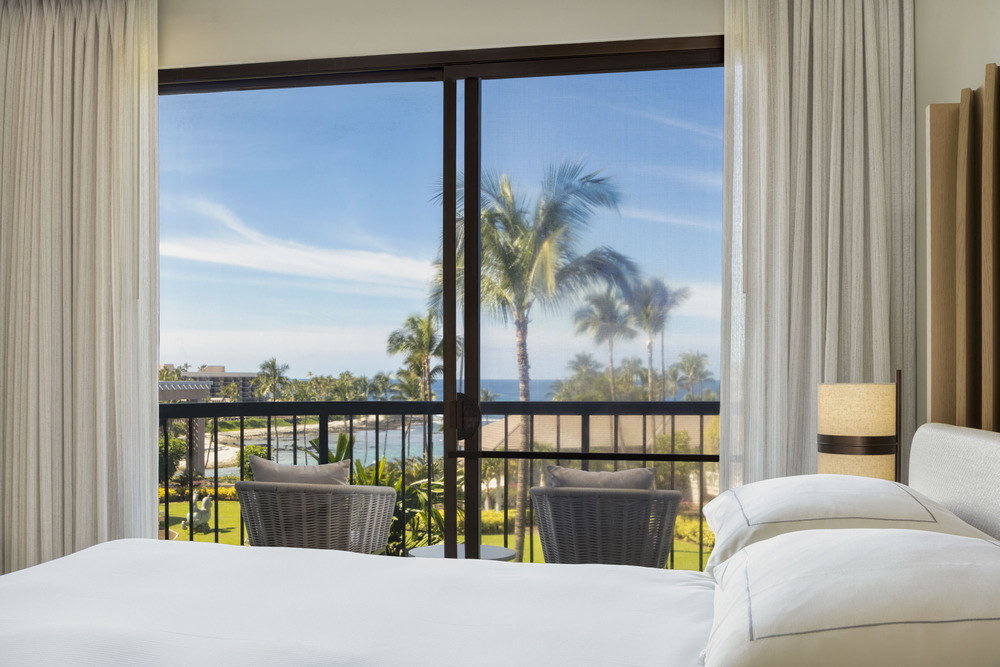 2025-Hilton-Waikoloa-Village-Palace-Tower-Grand-Rooms-Suites-0032.jpg