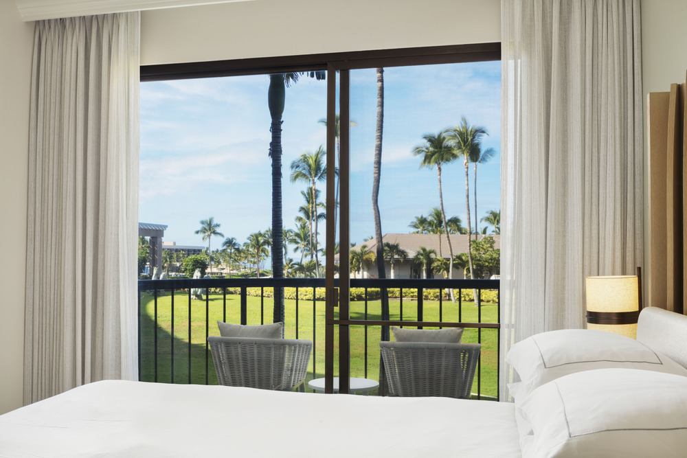 2025-Hilton-Waikoloa-Village-Palace-Tower-Grand-Rooms-Suites-0030.jpg