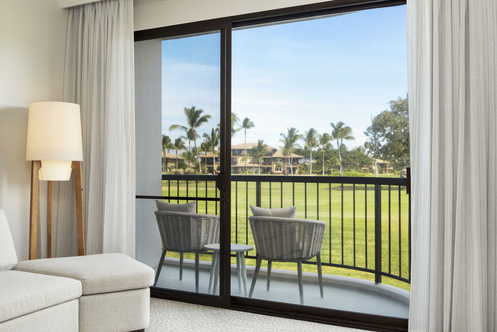 2025-Hilton-Waikoloa-Village-Palace-Tower-Grand-Rooms-Suites-0034.jpg